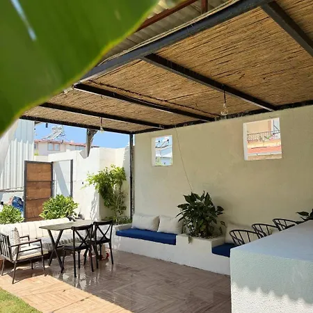 Aden Apartment *