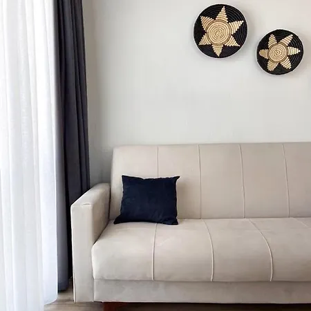 Aden Apartment *